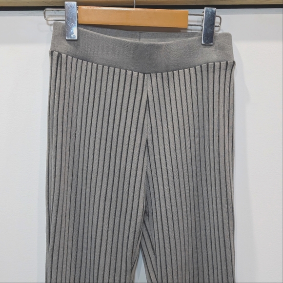 ZARA | Women's Light Grey/Blk Striped Pull-on Long Flare Leg Stretch Pants NWOT - Picture 2 of 5